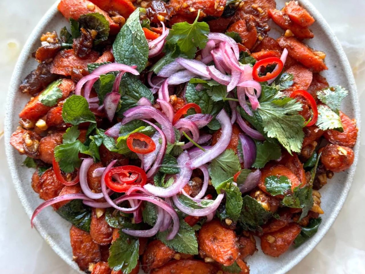 Spicy carrots and dates